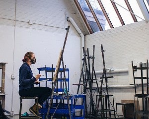 student painting