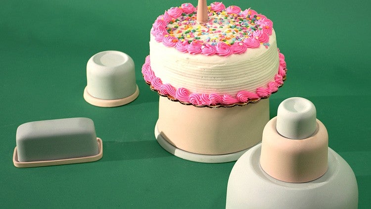 ceramic cake and bowls