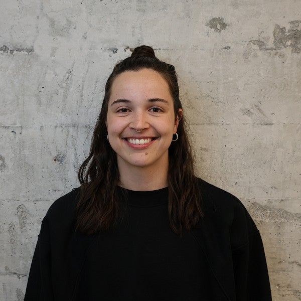 Headshot of Lauren Kochaver.